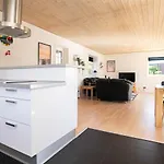 4 Person In Oksbøl