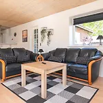 4 Person In * Oksbol (Syddanmark)