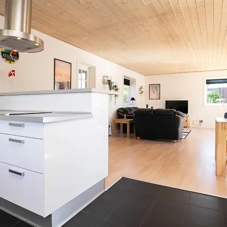 4 Person In Oksbøl